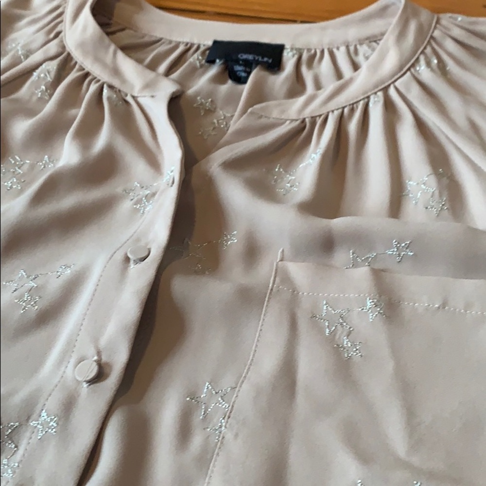 GREYLIN/ large silver stars embroidered